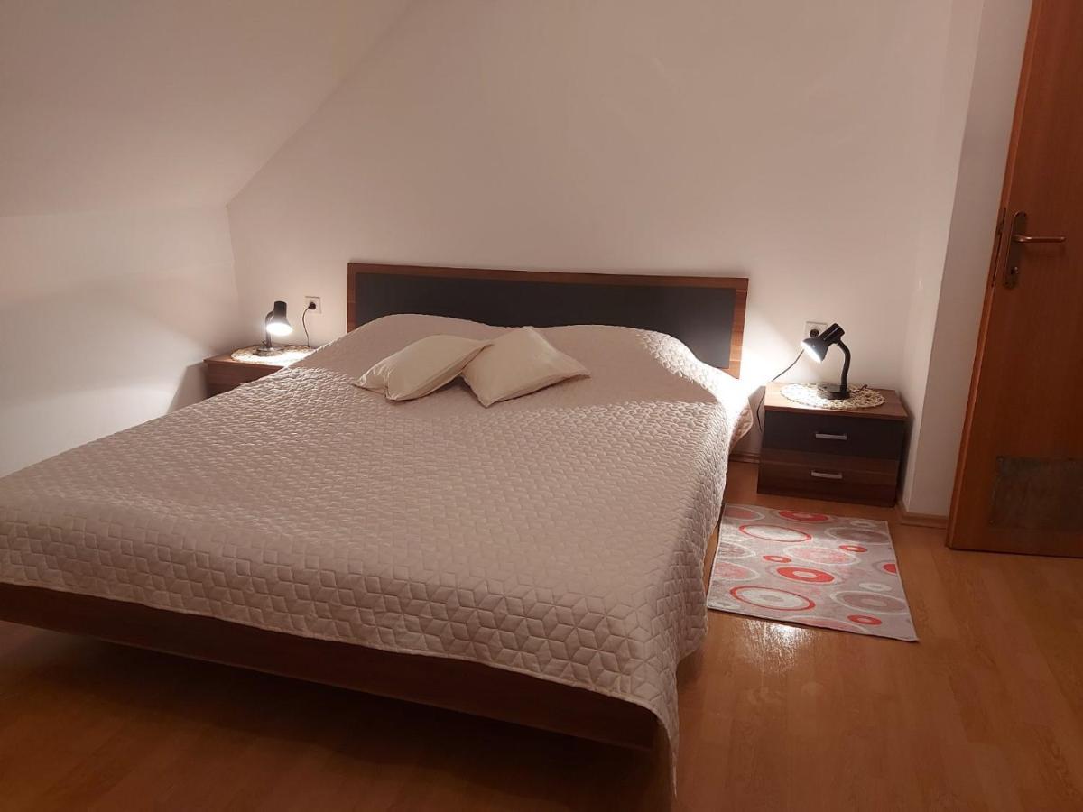 Apartman Skender 3* Ravna Gora Exterior photo